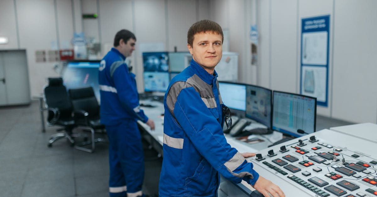 微信号白号批发：短信收到注册微信账号